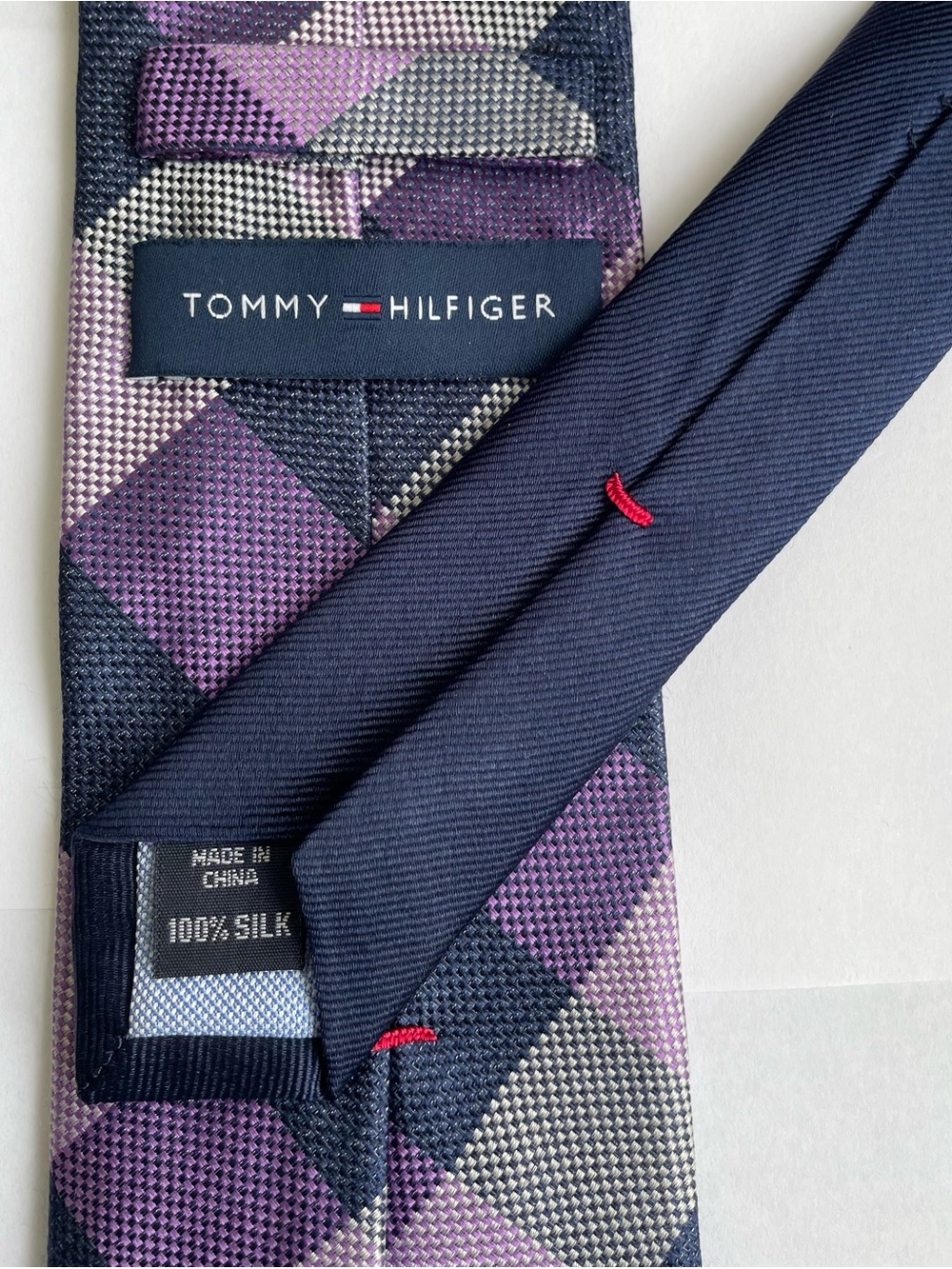 Tommy Hilfiger Purple/Navy/grey Plaid 100% Silk Tie pre-owned.
